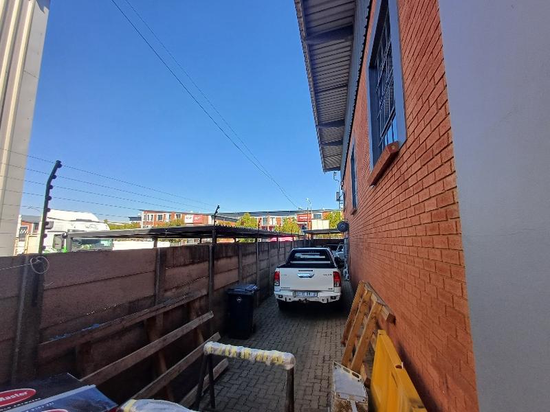 To Let commercial Property for Rent in Hennopspark Gauteng