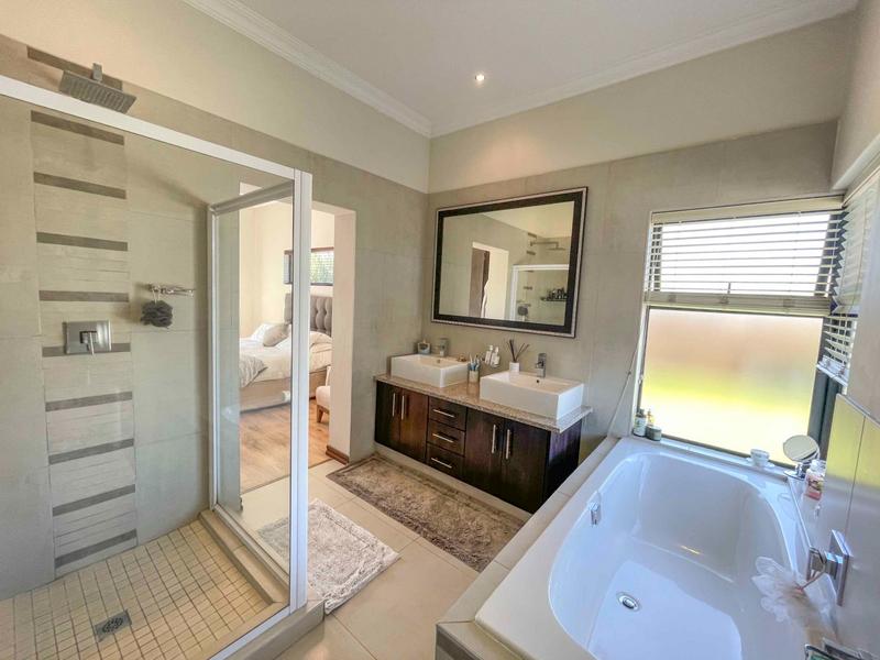 3 Bedroom Property for Sale in Midstream Hill Gauteng