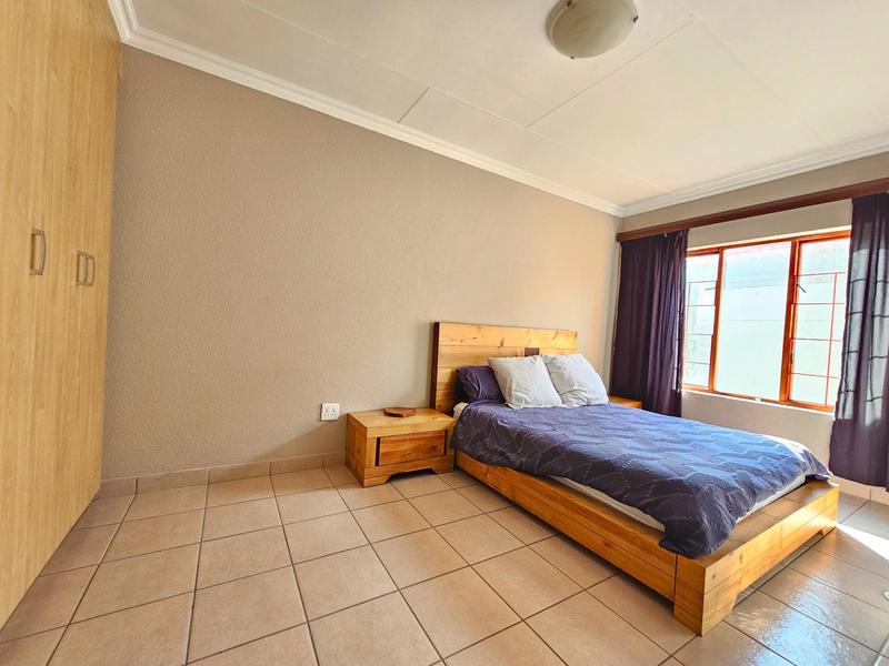 To Let 3 Bedroom Property for Rent in Amorosa Gauteng