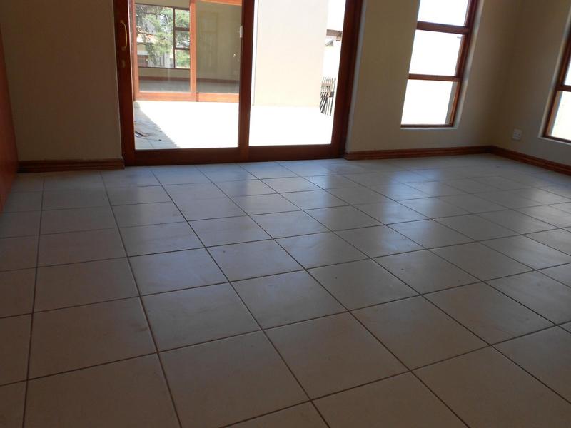 To Let 3 Bedroom Property for Rent in Homes Haven Gauteng