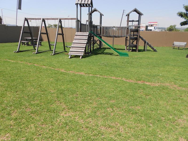 To Let 3 Bedroom Property for Rent in Homes Haven Gauteng