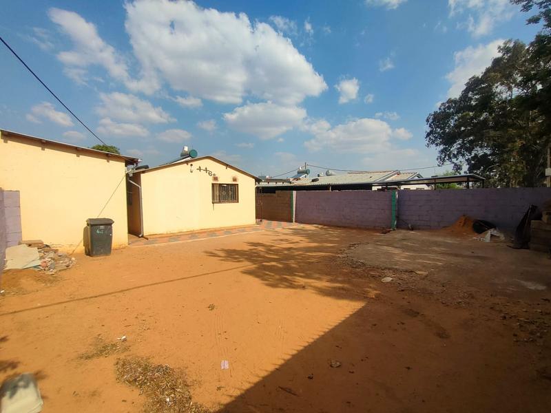 1 Bedroom Property for Sale in Tshepisong Gauteng