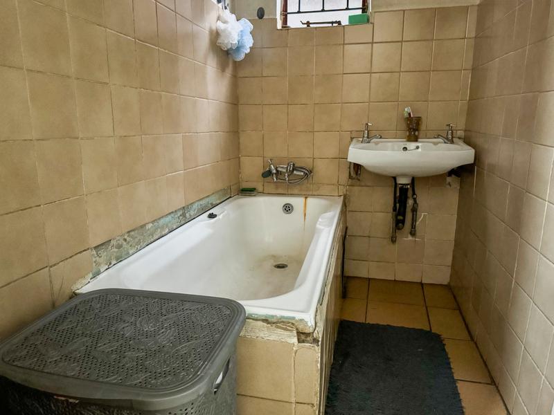 2 Bedroom Property for Sale in Katlehong South Gauteng