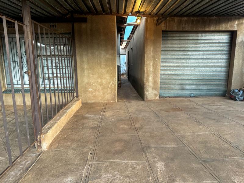 2 Bedroom Property for Sale in Katlehong South Gauteng