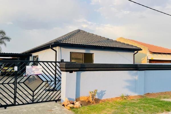 4 Bedroom Property for Sale in Riverlea Gauteng