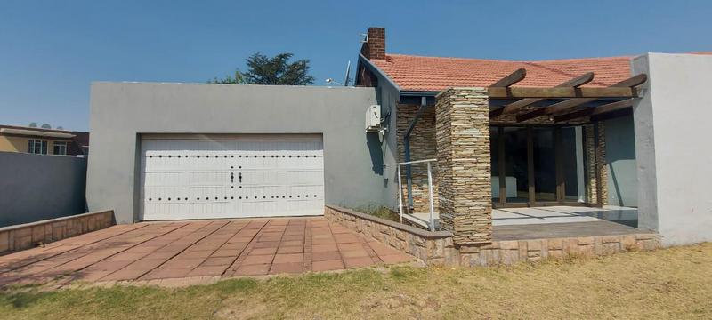 To Let 3 Bedroom Property for Rent in Birchleigh Gauteng