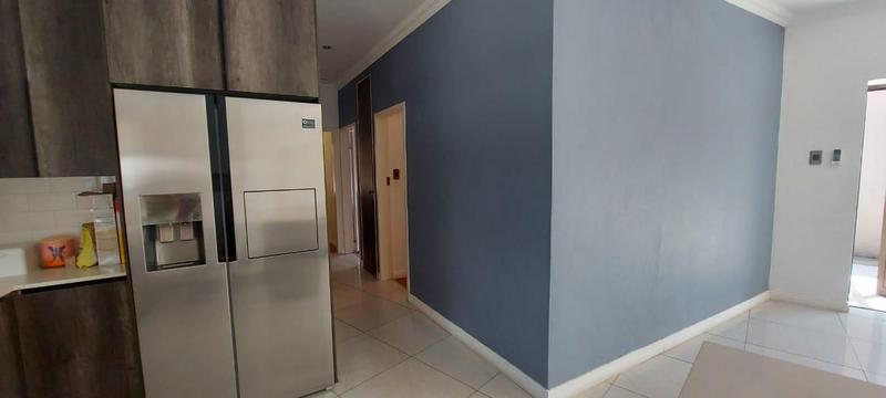 To Let 3 Bedroom Property for Rent in Birchleigh Gauteng