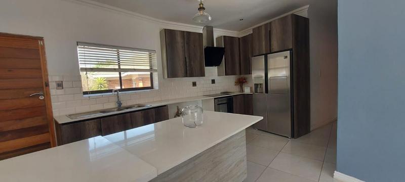 To Let 3 Bedroom Property for Rent in Birchleigh Gauteng