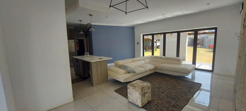 To Let 3 Bedroom Property for Rent in Birchleigh Gauteng