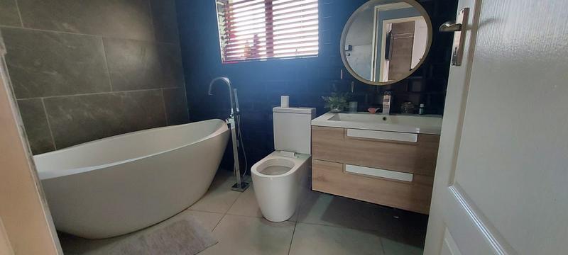 To Let 3 Bedroom Property for Rent in Birchleigh Gauteng