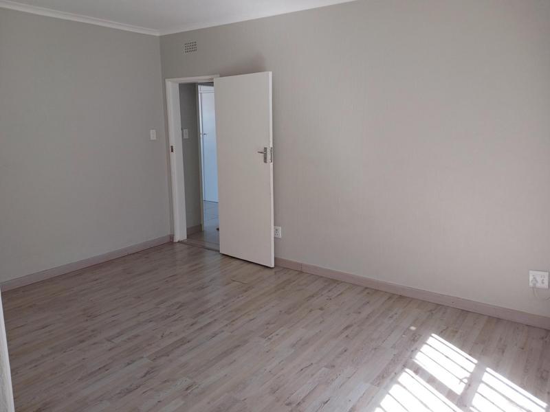 To Let 4 Bedroom Property for Rent in Weltevreden Park Gauteng