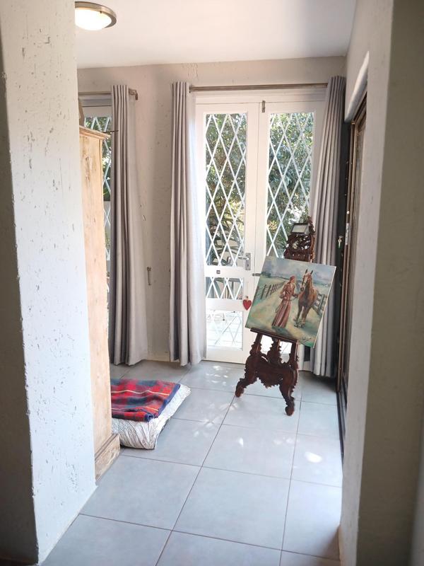 To Let 2 Bedroom Property for Rent in Weltevreden Park Gauteng