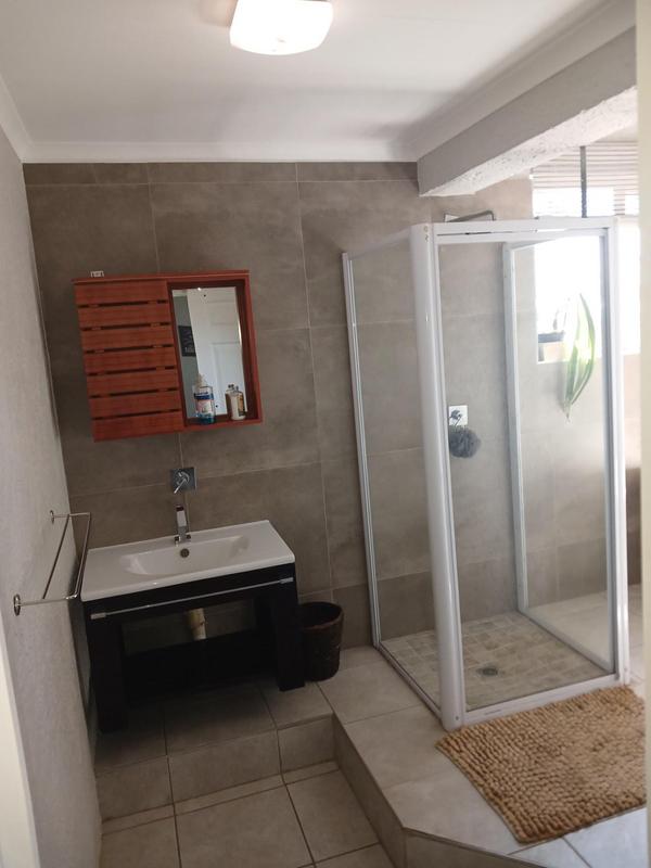 To Let 2 Bedroom Property for Rent in Weltevreden Park Gauteng