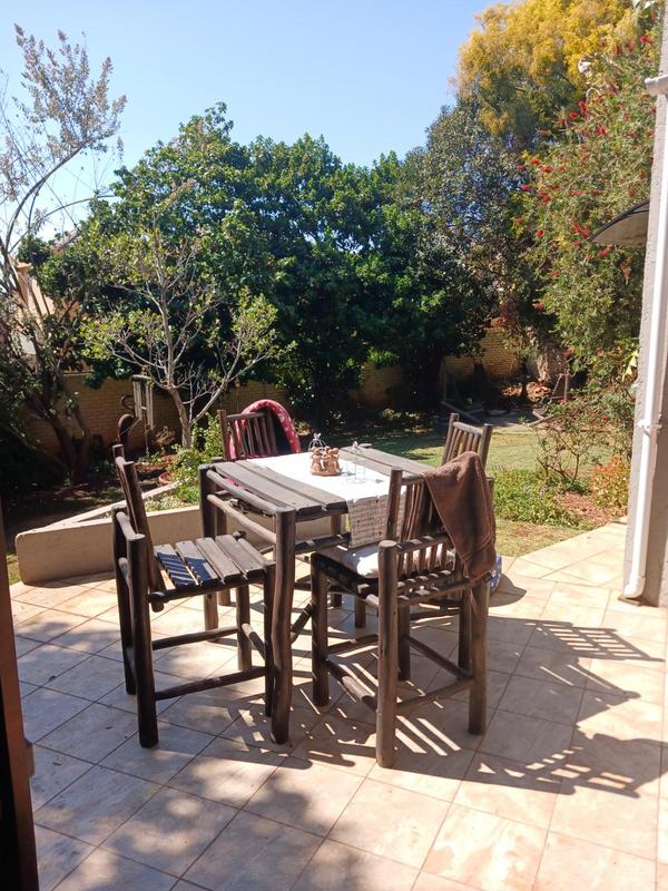 To Let 2 Bedroom Property for Rent in Weltevreden Park Gauteng