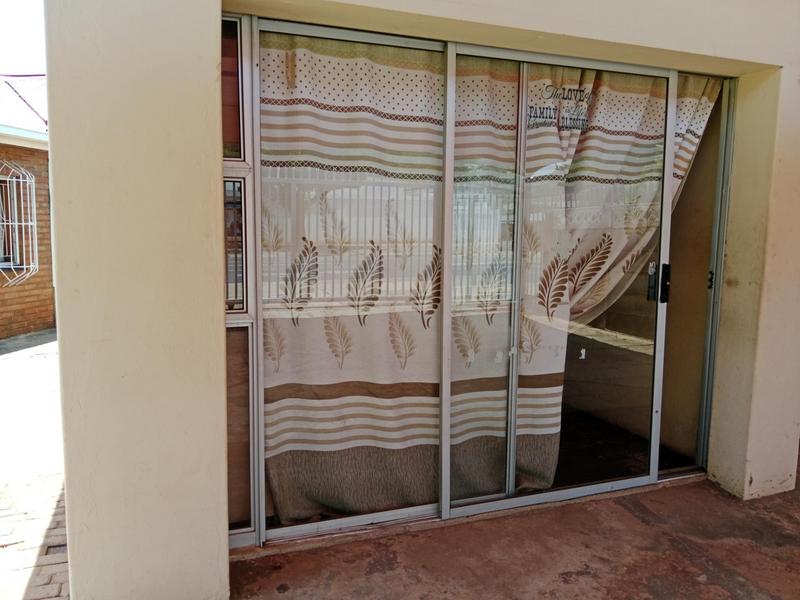 To Let 0 Bedroom Property for Rent in Queenswood Gauteng