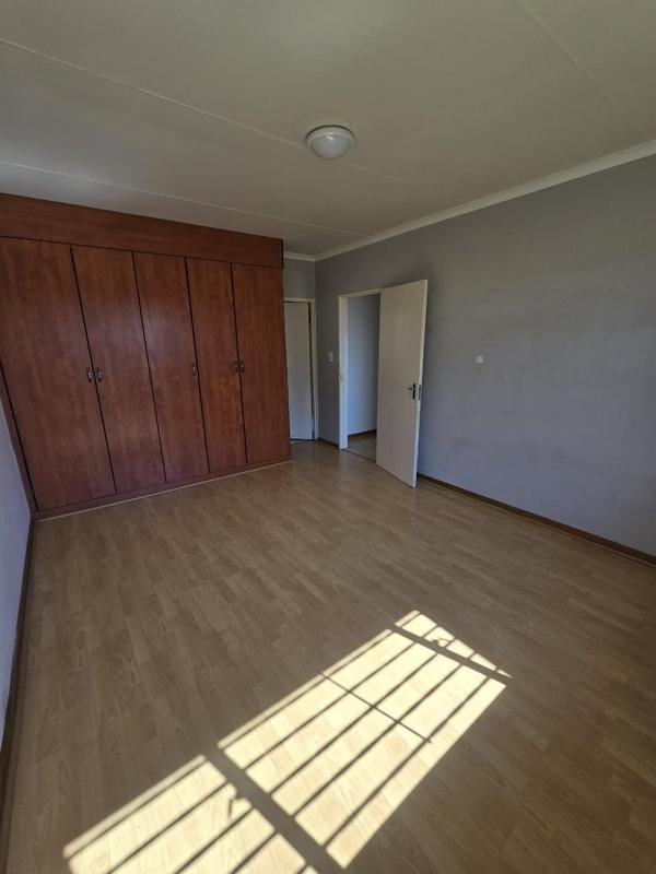 To Let 2 Bedroom Property for Rent in Cyrildene Gauteng