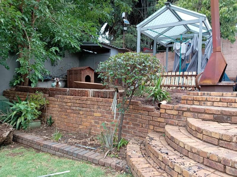 4 Bedroom Property for Sale in Kensington Gauteng