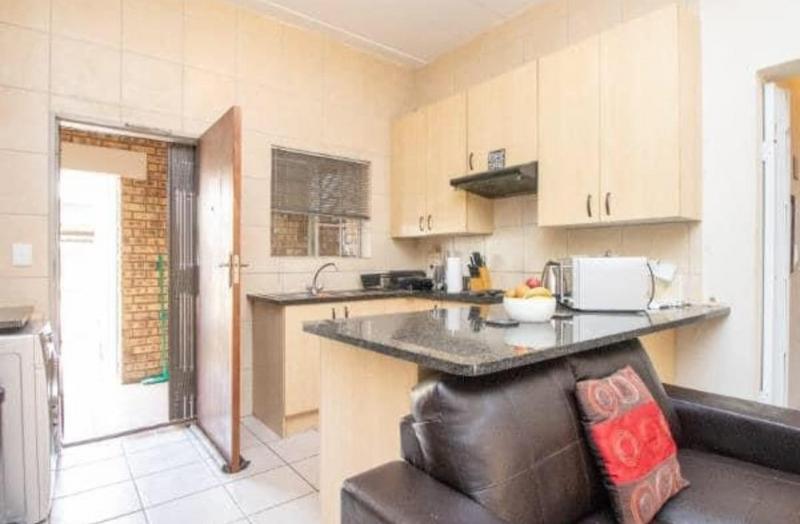 2 Bedroom Property for Sale in North Riding Gauteng