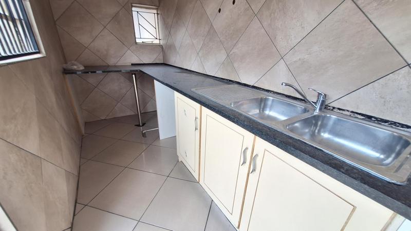 To Let 3 Bedroom Property for Rent in Garsfontein Gauteng