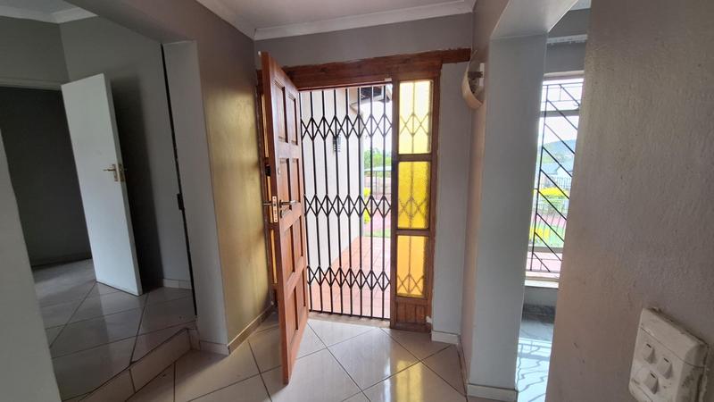 To Let 3 Bedroom Property for Rent in Garsfontein Gauteng