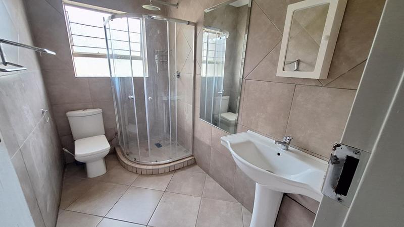 To Let 3 Bedroom Property for Rent in Garsfontein Gauteng