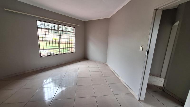 To Let 3 Bedroom Property for Rent in Garsfontein Gauteng