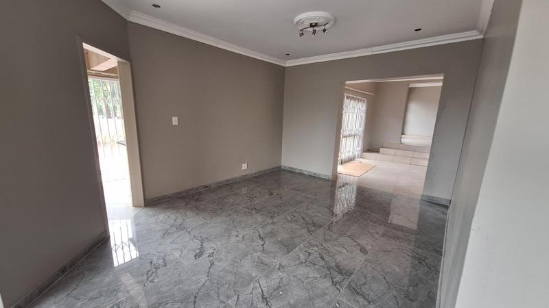 To Let 3 Bedroom Property for Rent in Garsfontein Gauteng