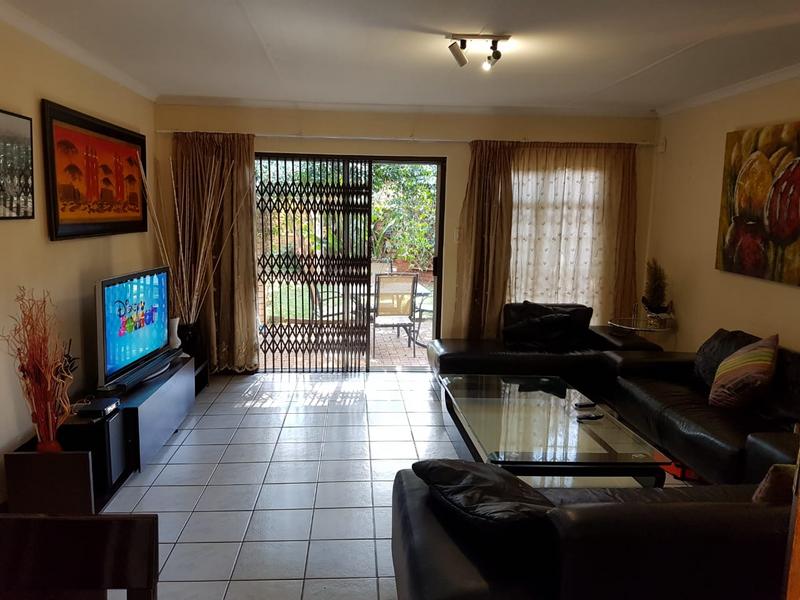 3 Bedroom Property for Sale in Faerie Glen Gauteng