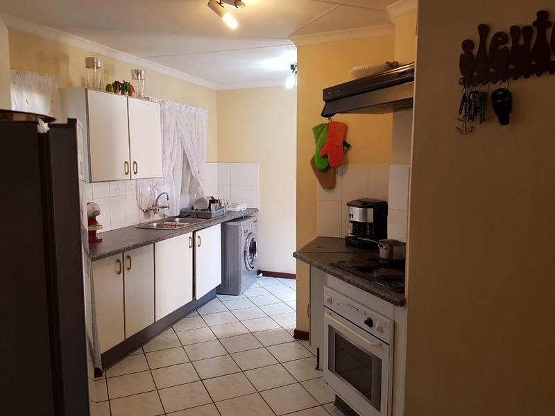 3 Bedroom Property for Sale in Faerie Glen Gauteng