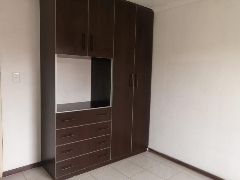 To Let 2 Bedroom Property for Rent in Riverlea Gauteng