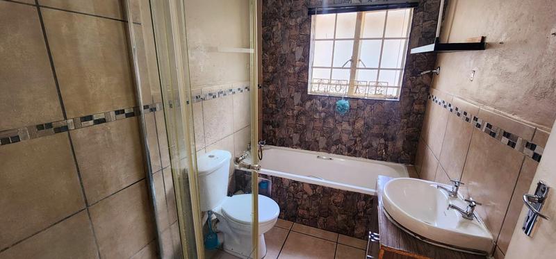 2 Bedroom Property for Sale in Minnebron Gauteng