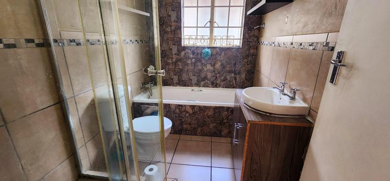 2 Bedroom Property for Sale in Minnebron Gauteng