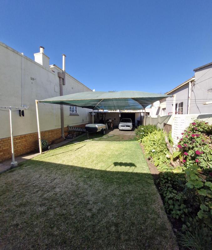 4 Bedroom Property for Sale in Geduld Gauteng