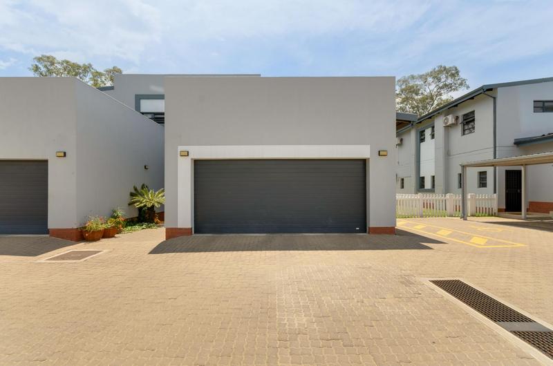 3 Bedroom Property for Sale in Bryanston Gauteng