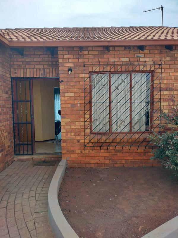 3 Bedroom Property for Sale in Vosloorus Gauteng