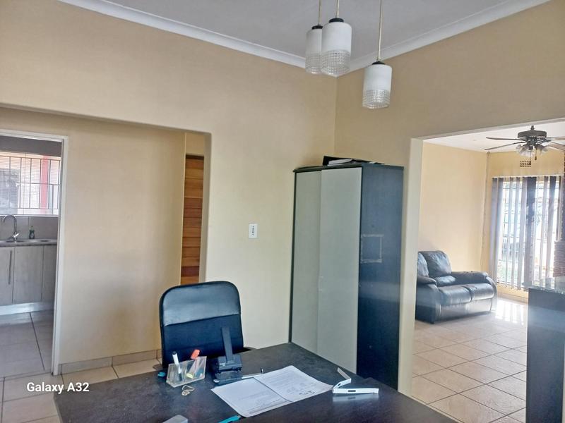 3 Bedroom Property for Sale in Birch Acres Gauteng