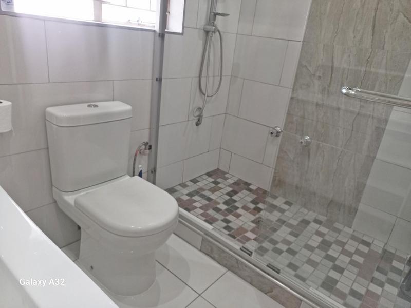 3 Bedroom Property for Sale in Birchleigh North Gauteng