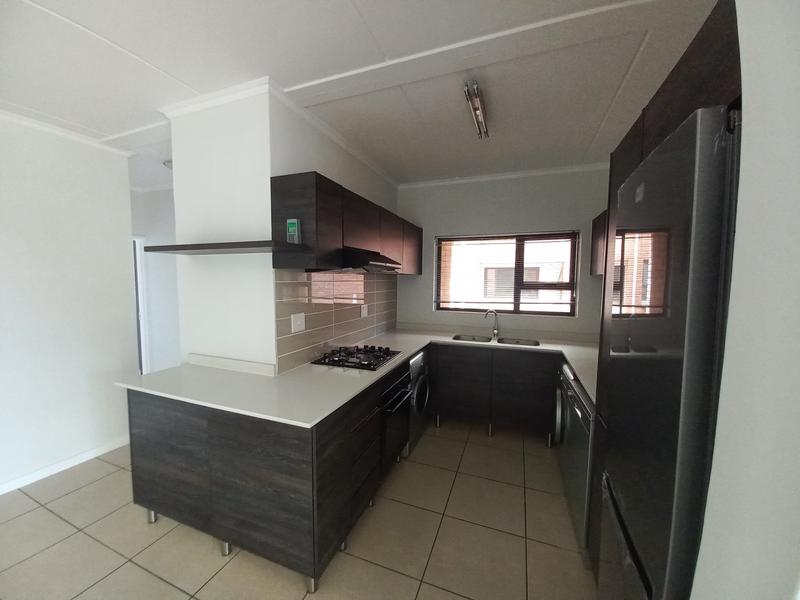 3 Bedroom Property for Sale in Greenstone Hill Gauteng