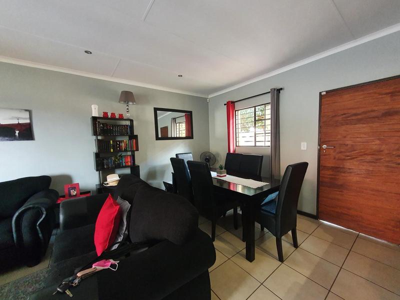 2 Bedroom Property for Sale in Mooikloof Ridge Gauteng