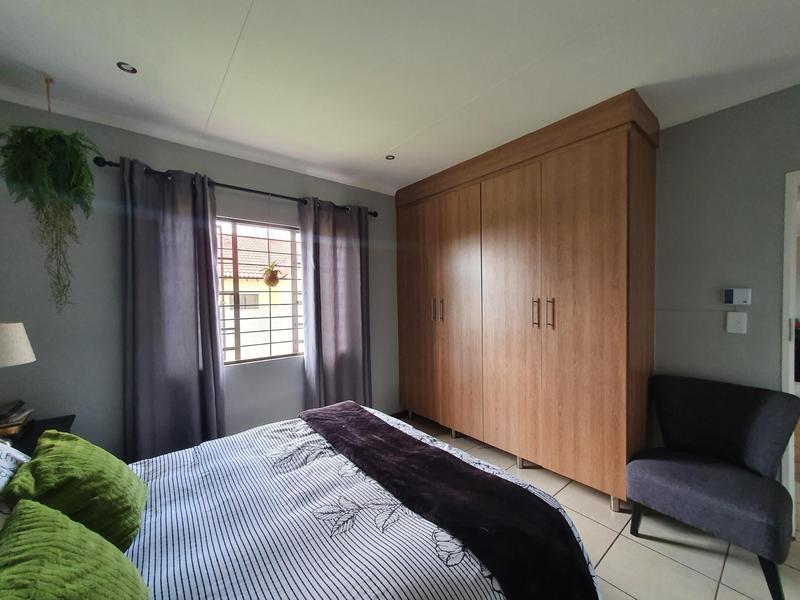 2 Bedroom Property for Sale in Mooikloof Ridge Gauteng