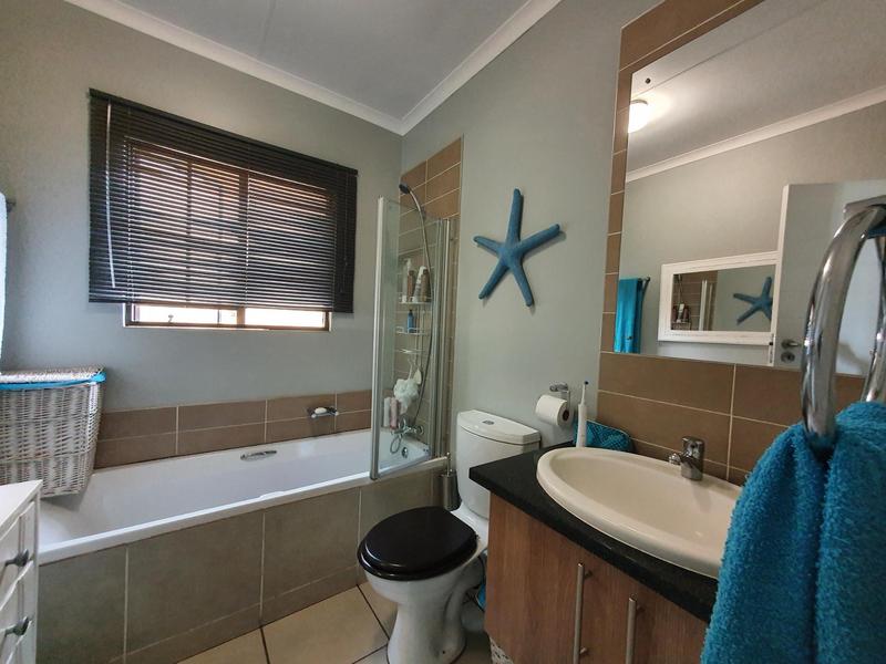 2 Bedroom Property for Sale in Mooikloof Ridge Gauteng