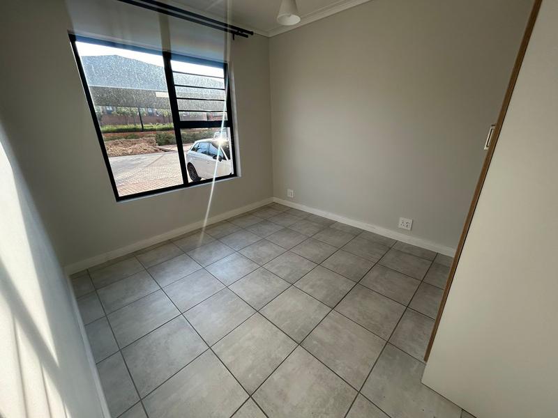 To Let 2 Bedroom Property for Rent in Silver Lakes Gauteng