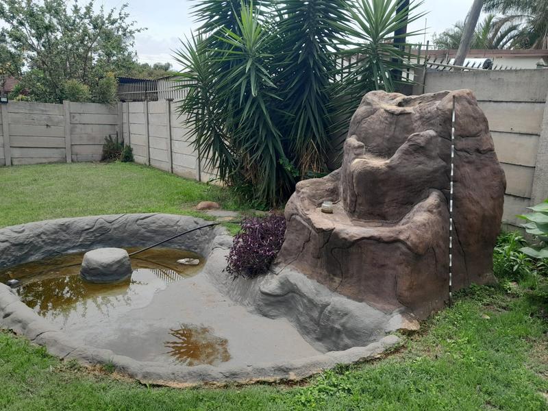 3 Bedroom Property for Sale in Mountain View Gauteng