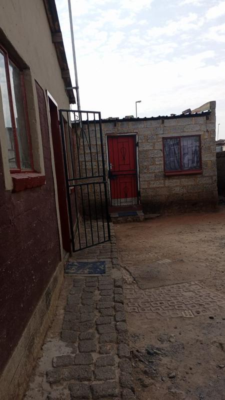 2 Bedroom Property for Sale in Tembisa Gauteng