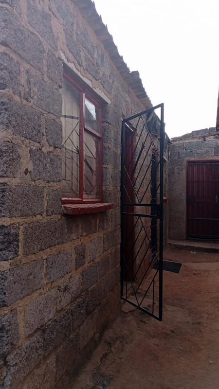 2 Bedroom Property for Sale in Tembisa Gauteng