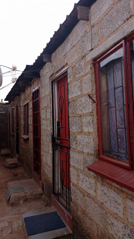 2 Bedroom Property for Sale in Tembisa Gauteng