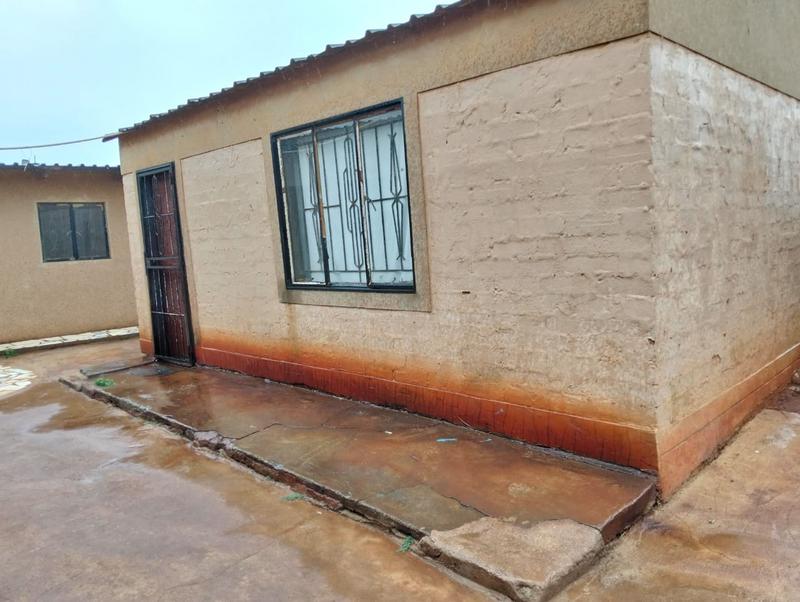 2 Bedroom Property for Sale in Roodekop Gauteng