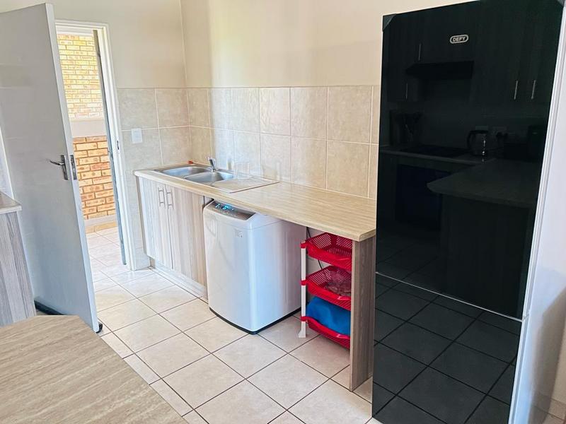 To Let 2 Bedroom Property for Rent in Birch Acres Gauteng