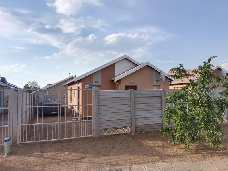 3 Bedroom Property for Sale in Sky City Gauteng