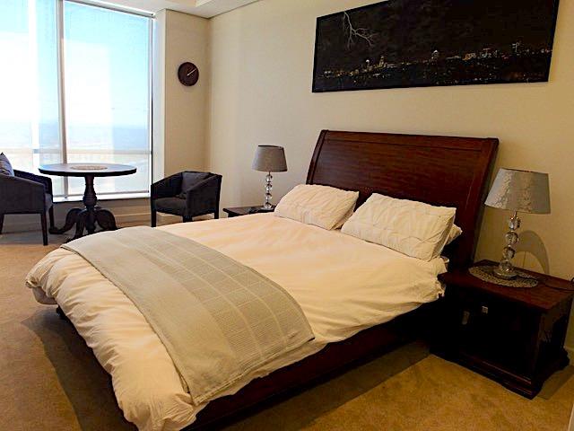 To Let 1 Bedroom Property for Rent in Sandton Central Gauteng